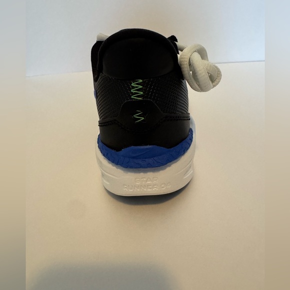 NWOT SINGLE RIGHT Amputee/Injury Nike Kids Star Runner 4 - Picture 5 of 8